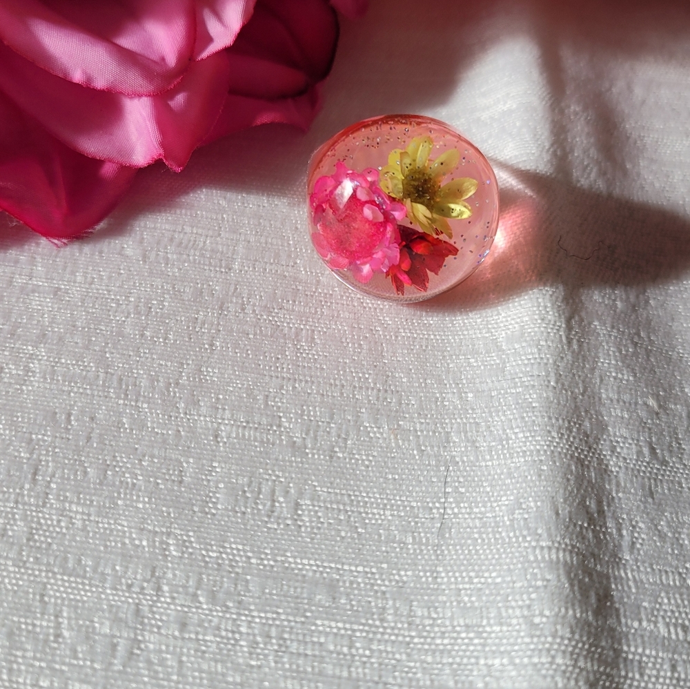 Beautiful flower ring